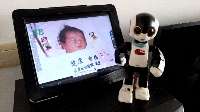 Robi_2足步行組立式2022.12.22_03_最後變成裝飾品~.gif