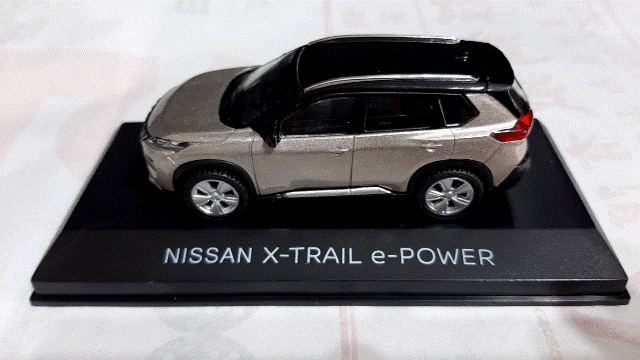 NISSAN_X-TRAIL e-POWER���金���力車_3_左��視圖.jpg