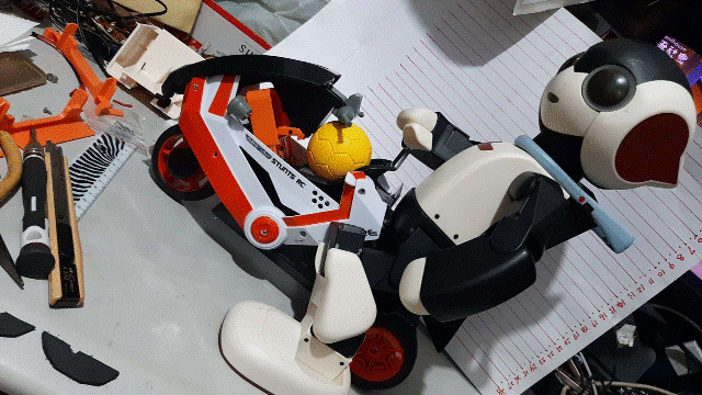三輪競技遙控車改造_30_Robi變成大人坐小車？