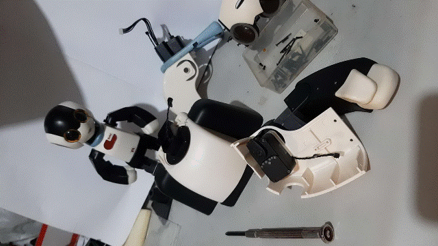 Robi2023.01.14_1_組裝回去：No.08~14(將右臂組裝於右身護蓋)確認需要依照正確組裝步驟